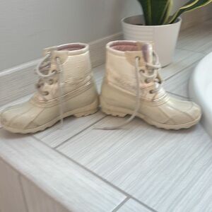 Girls Sperry Kids cream Boots size 12